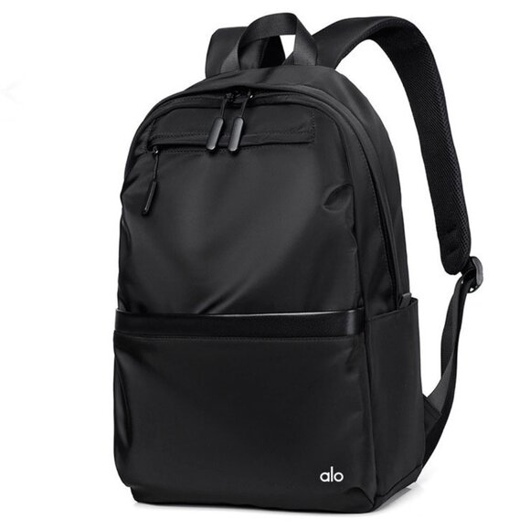 【Alo yoga】Stow Backpack ロゴ リュック Stow Backpack - Black/Silver | Alo Yoga